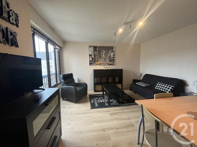 Studio à louer - 1 pièce - 29.4 m2 - CHATEAUROUX - 36 - CENTRE - Century 21 Adressimmo