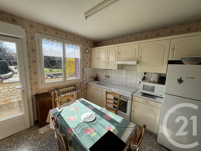 maison à vendre - 4 pièces - 82.09 m2 - CHATEAUROUX - 36 - CENTRE - Century 21 Adressimmo