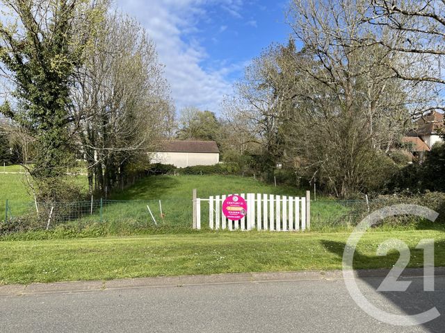 terrain à vendre - 867.0 m2 - LE MENOUX - 36 - CENTRE - Century 21 Adressimmo