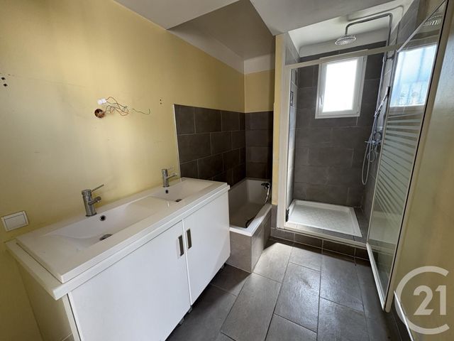 maison à vendre - 4 pièces - 106.59 m2 - CHATEAUROUX - 36 - CENTRE - Century 21 Adressimmo