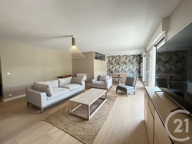 Appartement T3 à louer - 3 pièces - 102.0 m2 - CHATEAUROUX - 36 - CENTRE - Century 21 Adressimmo