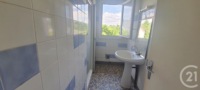 maison à vendre - 4 pièces - 72.0 m2 - PELLEVOISIN - 36 - CENTRE - Century 21 Adressimmo