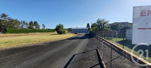 commerce à vendre - 3942.0 m2 - LE PECHEREAU - 36 - CENTRE - Century 21 Adressimmo