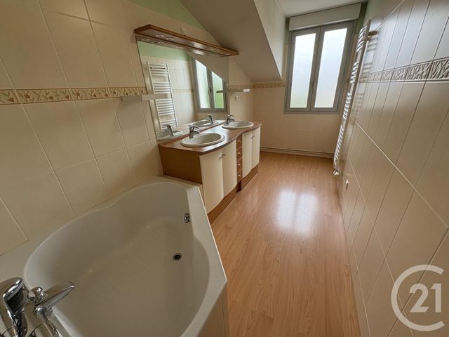 maison à vendre - 5 pièces - 129.9 m2 - CHATEAUROUX - 36 - CENTRE - Century 21 Adressimmo