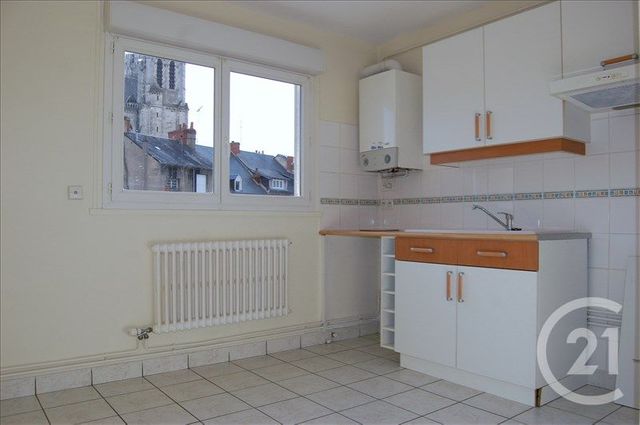appartement à louer - 3 pièces - 66.0 m2 - CHATEAUROUX - 36 - CENTRE - Century 21 Adressimmo