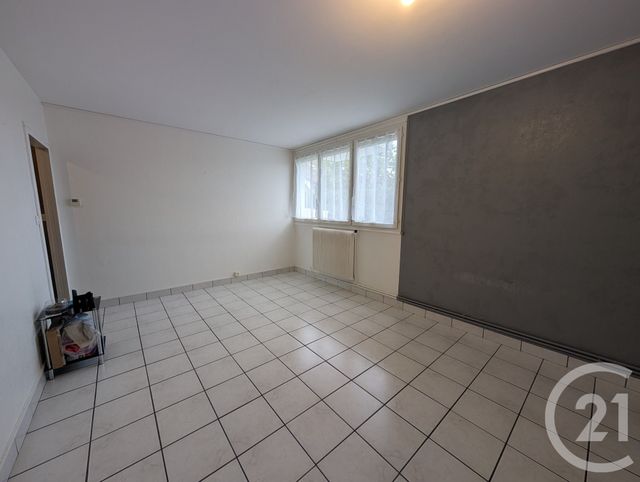 Appartement F4 à vendre - 4 pièces - 67.0 m2 - CHATEAUROUX - 36 - CENTRE - Century 21 Adressimmo