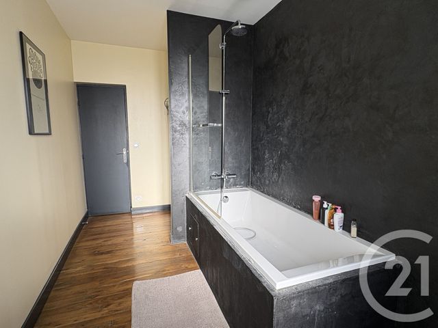 maison à vendre - 9 pièces - 195.0 m2 - CHATEAUROUX - 36 - CENTRE - Century 21 Adressimmo