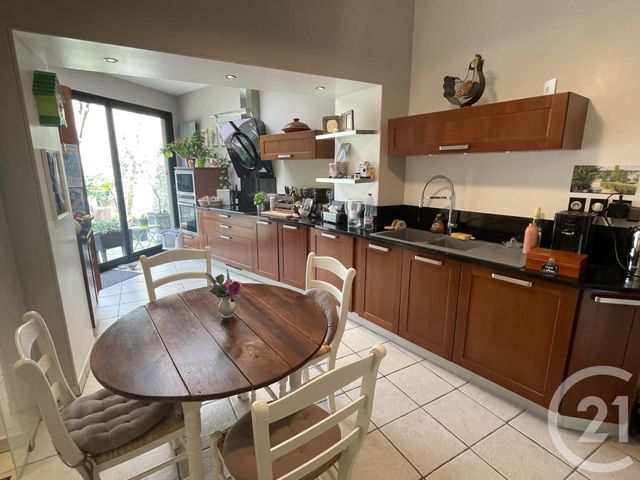 Afficher la photo en grand maison à vendre - 7 pièces - 196.0 m2 - CHATEAUROUX - 36 - CENTRE - Century 21 Adressimmo