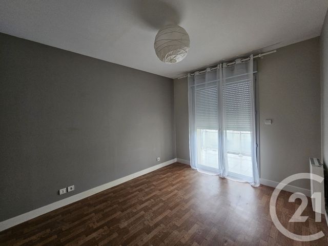 Appartement F3 à louer - 3 pièces - 69.0 m2 - CHATEAUROUX - 36 - CENTRE - Century 21 Adressimmo