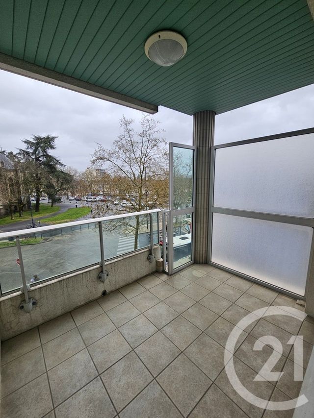 Appartement F3 à louer - 3 pièces - 69.0 m2 - CHATEAUROUX - 36 - CENTRE - Century 21 Adressimmo