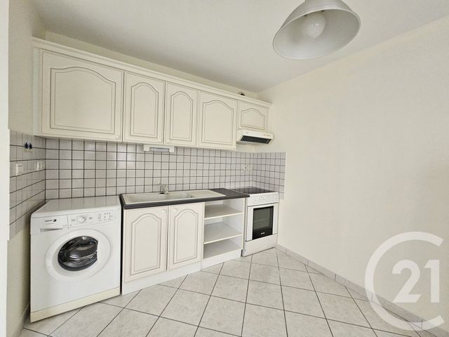 Appartement F3 à louer - 3 pièces - 69.0 m2 - CHATEAUROUX - 36 - CENTRE - Century 21 Adressimmo
