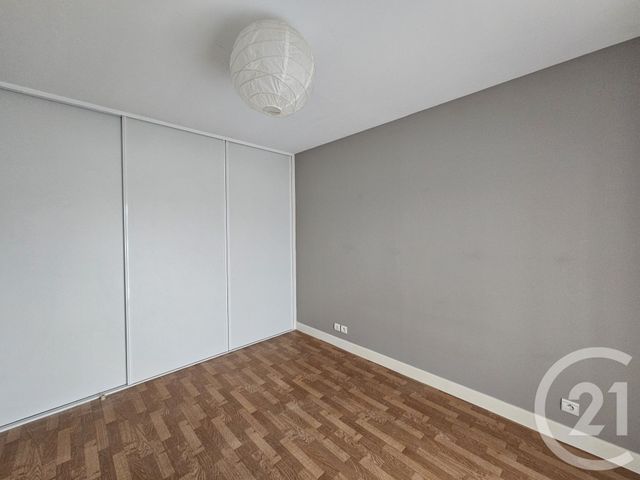 Appartement F3 à louer - 3 pièces - 69.0 m2 - CHATEAUROUX - 36 - CENTRE - Century 21 Adressimmo