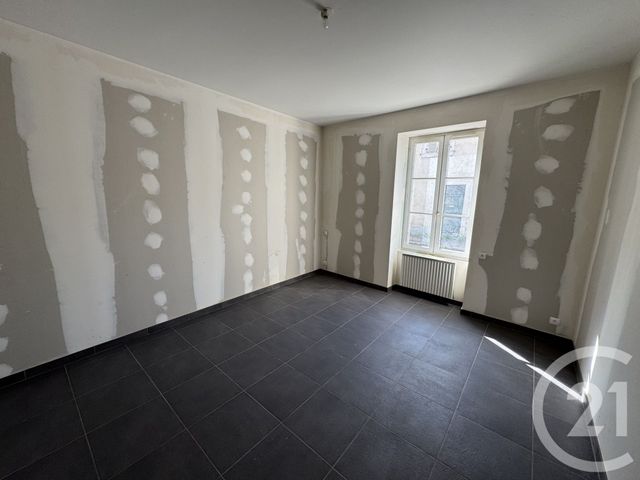 maison à vendre - 6 pièces - 183.14 m2 - NEUVY ST SEPULCHRE - 36 - CENTRE - Century 21 Adressimmo