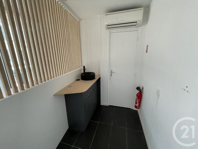 commerce à louer - 44.9 m2 - CHATEAUROUX - 36 - CENTRE - Century 21 Adressimmo