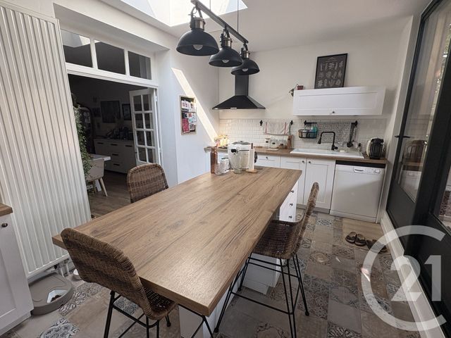 maison à vendre - 5 pièces - 130.0 m2 - CHATEAUROUX - 36 - CENTRE - Century 21 Adressimmo