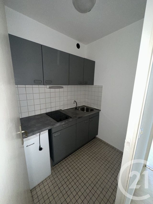 Appartement T1 à louer - 1 pièce - 30.98 m2 - CHATEAUROUX - 36 - CENTRE - Century 21 Adressimmo