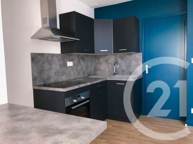 Appartement à louer - 4 pièces - 110.0 m2 - CHATEAUROUX - 36 - CENTRE - Century 21 Adressimmo
