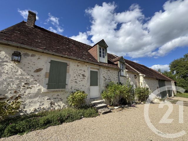 maison à vendre - 6 pièces - 273.36 m2 - ST DENIS DE JOUHET - 36 - CENTRE - Century 21 Adressimmo