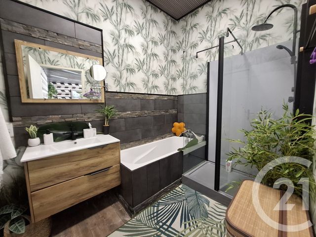 Appartement à vendre - 3 pièces - 95.22 m2 - CHATEAUROUX - 36 - CENTRE - Century 21 Adressimmo