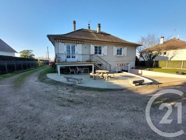 maison à vendre - 7 pièces - 123.0 m2 - ISSOUDUN - 36 - CENTRE - Century 21 Adressimmo