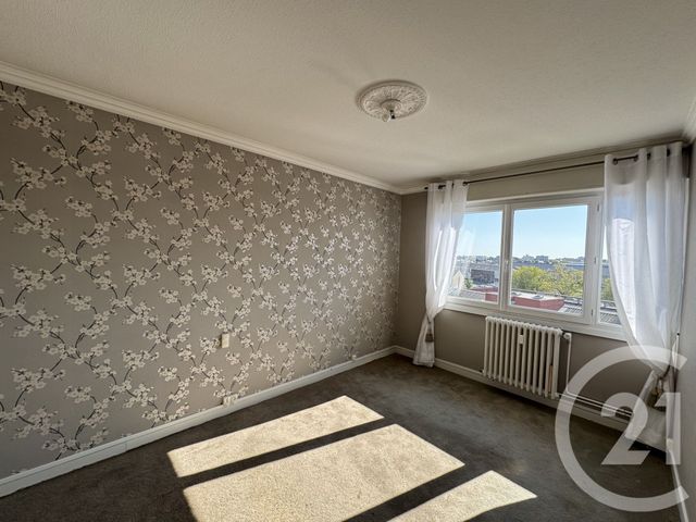 Appartement T4 à vendre - 4 pièces - 90.1 m2 - CHATEAUROUX - 36 - CENTRE - Century 21 Adressimmo