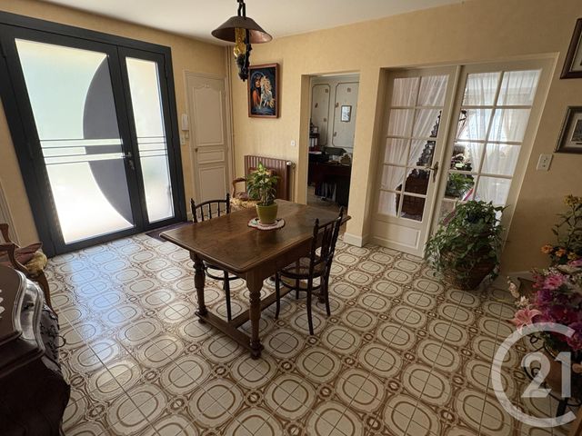 maison à vendre - 7 pièces - 186.67 m2 - CHATEAUROUX - 36 - CENTRE - Century 21 Adressimmo