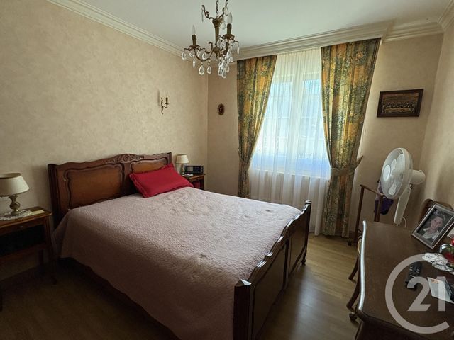 maison à vendre - 7 pièces - 186.67 m2 - CHATEAUROUX - 36 - CENTRE - Century 21 Adressimmo