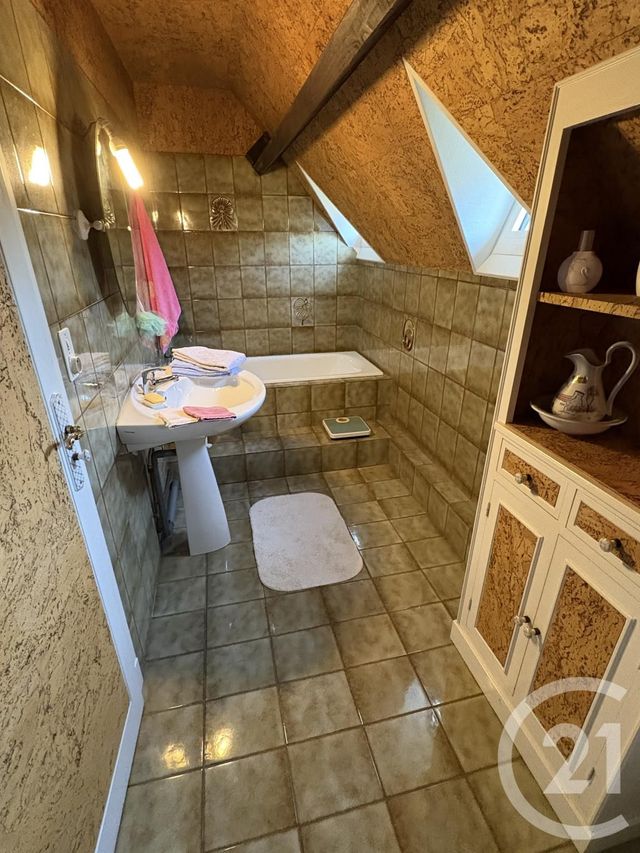 maison à vendre - 7 pièces - 186.67 m2 - CHATEAUROUX - 36 - CENTRE - Century 21 Adressimmo