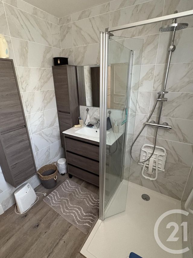 maison à vendre - 7 pièces - 186.67 m2 - CHATEAUROUX - 36 - CENTRE - Century 21 Adressimmo