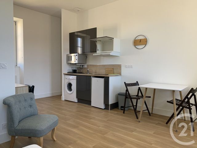 Appartement T1 à louer - 1 pièce - 34.85 m2 - CHATEAUROUX - 36 - CENTRE - Century 21 Adressimmo