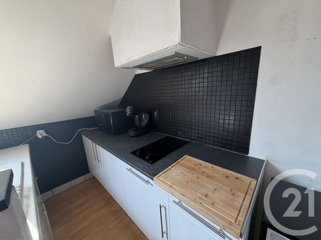 Appartement T2 à louer - 2 pièces - 34.0 m2 - CHATEAUROUX - 36 - CENTRE - Century 21 Adressimmo
