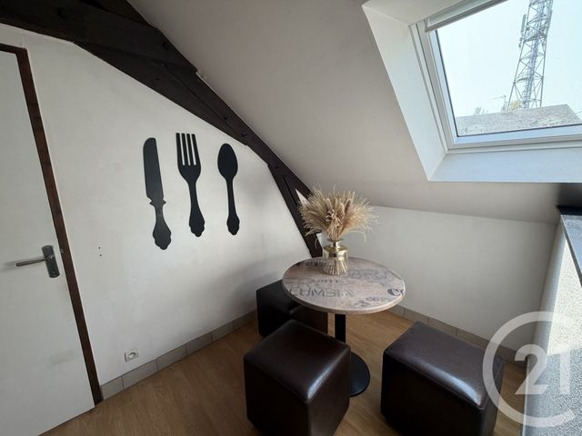 Appartement T2 à louer - 2 pièces - 34.0 m2 - CHATEAUROUX - 36 - CENTRE - Century 21 Adressimmo
