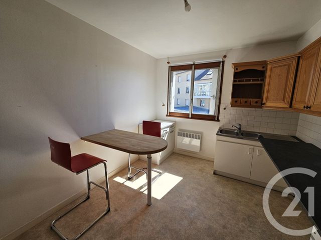 Appartement T3 à louer - 3 pièces - 75.3 m2 - CHATEAUROUX - 36 - CENTRE - Century 21 Adressimmo