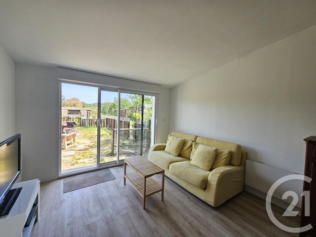 Appartement T2 à louer - 2 pièces - 41.8 m2 - CHATEAUROUX - 36 - CENTRE - Century 21 Adressimmo