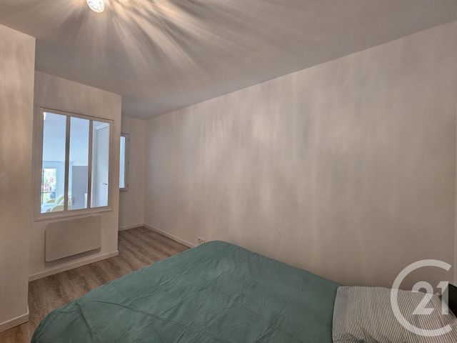 Appartement T2 à louer - 2 pièces - 41.8 m2 - CHATEAUROUX - 36 - CENTRE - Century 21 Adressimmo