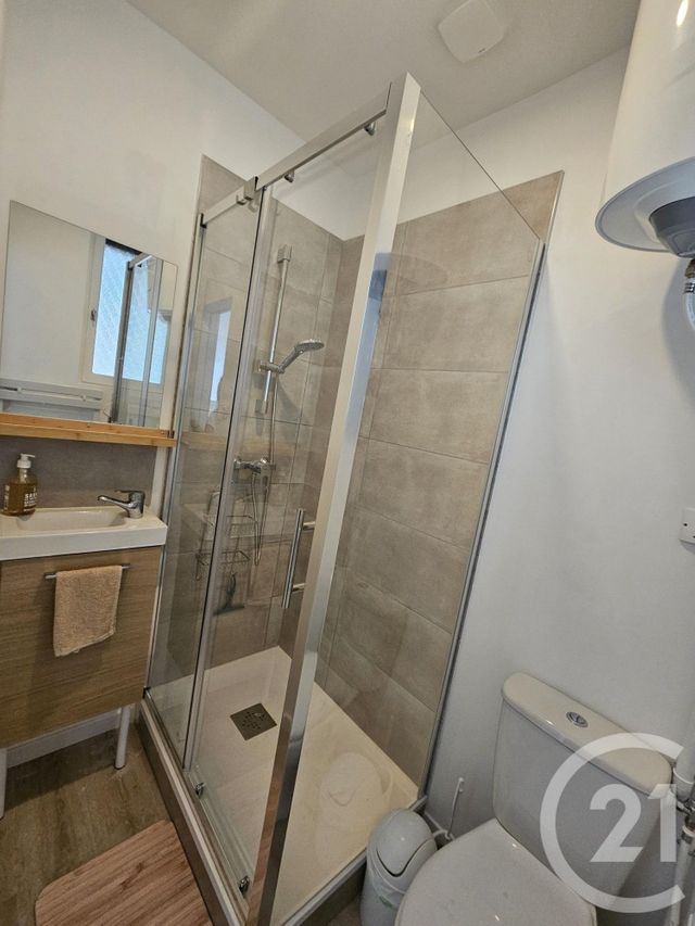 Appartement T2 à louer - 2 pièces - 41.8 m2 - CHATEAUROUX - 36 - CENTRE - Century 21 Adressimmo