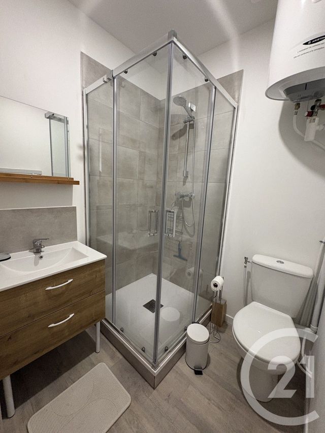 Appartement T2 à louer - 2 pièces - 31.0 m2 - CHATEAUROUX - 36 - CENTRE - Century 21 Adressimmo