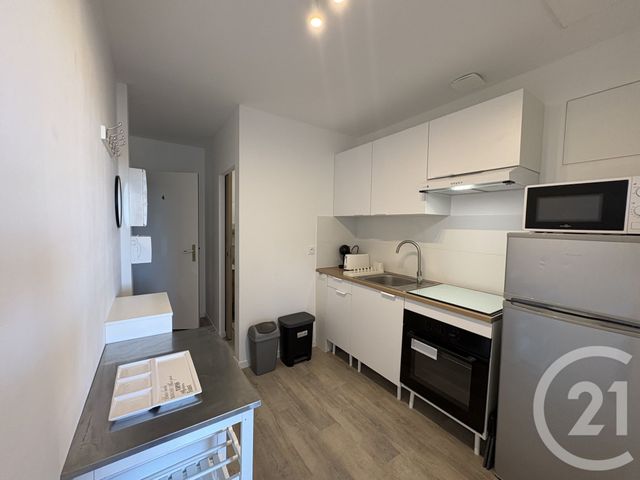Appartement T2 à louer - 2 pièces - 31.0 m2 - CHATEAUROUX - 36 - CENTRE - Century 21 Adressimmo