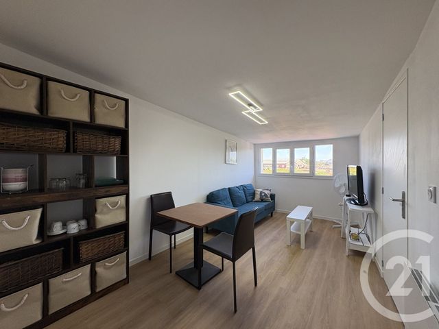 Appartement F2 à louer - 2 pièces - 30.3 m2 - CHATEAUROUX - 36 - CENTRE - Century 21 Adressimmo