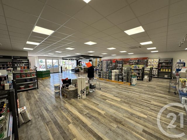 commerce à louer - 670.0 m2 - ST MAUR - 36 - CENTRE - Century 21 Adressimmo