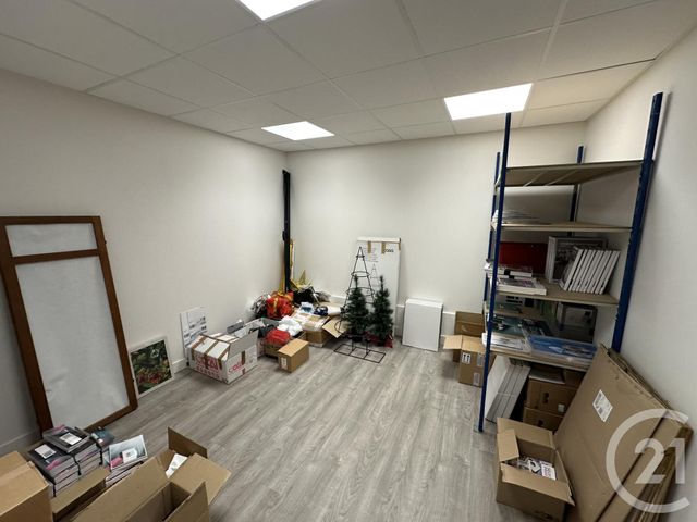 commerce à louer - 670.0 m2 - ST MAUR - 36 - CENTRE - Century 21 Adressimmo