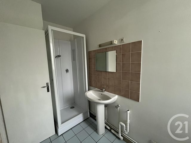 Appartement T2 à louer - 2 pièces - 31.94 m2 - ST MAUR - 36 - CENTRE - Century 21 Adressimmo