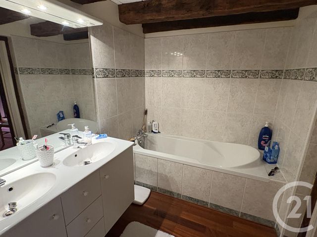 maison à vendre - 7 pièces - 196.0 m2 - CHATEAUROUX - 36 - CENTRE - Century 21 Adressimmo