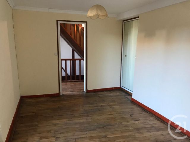 maison à louer - 4 pièces - 120.0 m2 - NEUVY ST SEPULCHRE - 36 - CENTRE - Century 21 Adressimmo