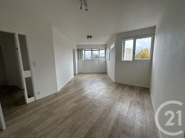 Appartement T3 à louer - 3 pièces - 60.69 m2 - CHATEAUROUX - 36 - CENTRE - Century 21 Adressimmo