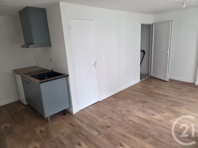 Appartement T1 à louer - 1 pièce - 20.17 m2 - CHATEAUROUX - 36 - CENTRE - Century 21 Adressimmo