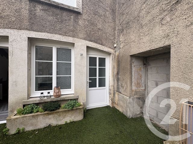 Appartement T2 à louer - 2 pièces - 45.0 m2 - CHATEAUROUX - 36 - CENTRE - Century 21 Adressimmo