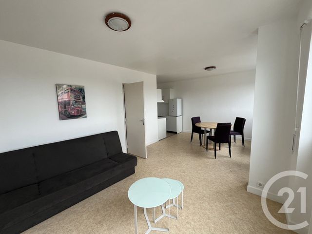 Appartement Studio à louer - 1 pièce - 29.0 m2 - CHATEAUROUX - 36 - CENTRE - Century 21 Adressimmo