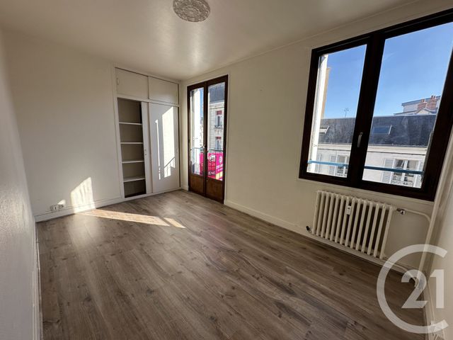 Appartement T3 à vendre - 3 pièces - 58.73 m2 - CHATEAUROUX - 36 - CENTRE - Century 21 Adressimmo