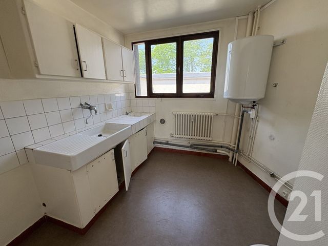 Appartement T3 à vendre - 3 pièces - 58.73 m2 - CHATEAUROUX - 36 - CENTRE - Century 21 Adressimmo